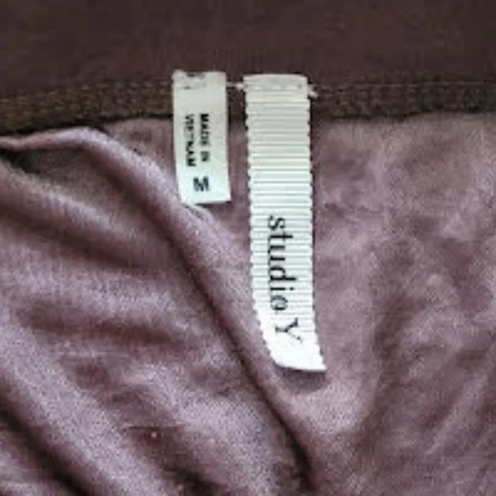 Studio Y (Maurices) Sleeveless silky flowy layered women's top - Size Medium - Picture 6 of 8